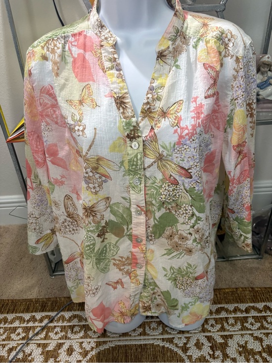 Alfred Dunner Tops - Alfred Dunner Womens 3/4 sleeve botton blouse pink green butterflies size 14